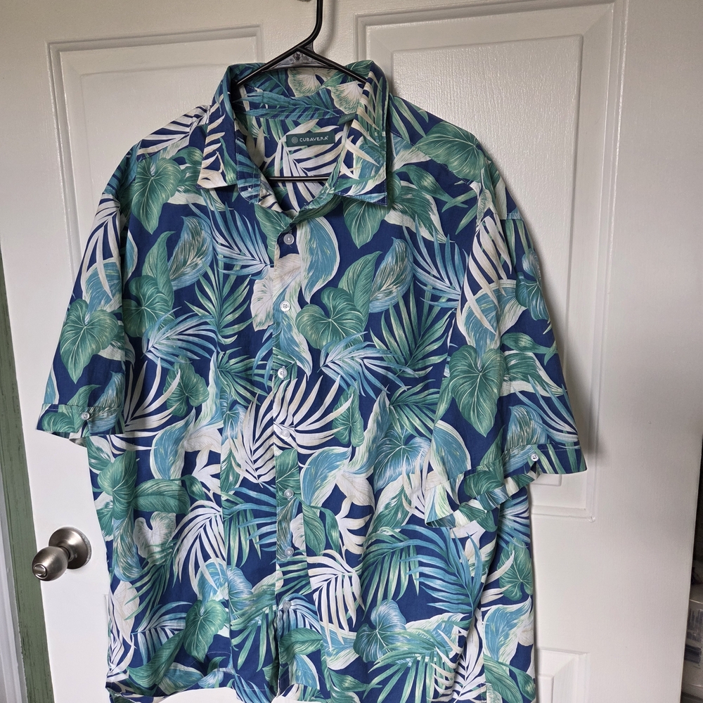 Cubavera Men’s Blue & Green Tropical Print Button-Down Shirt